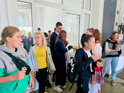 Отворени врати'24 4
